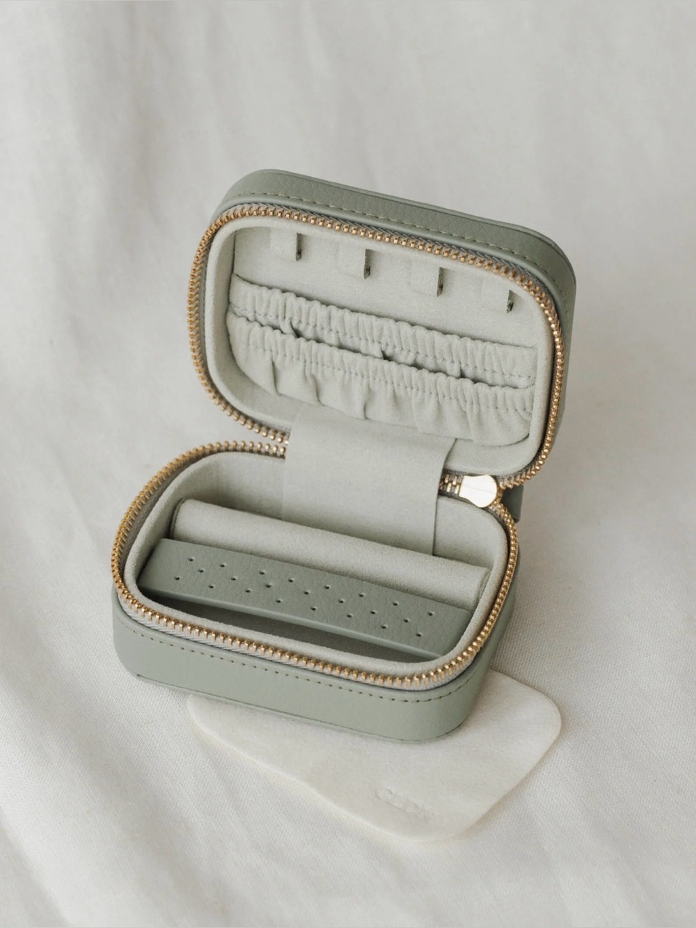 GLDN Sidekick Jewelry Case Compact Travel Soft Sage Rings Earrings Necklace NEW